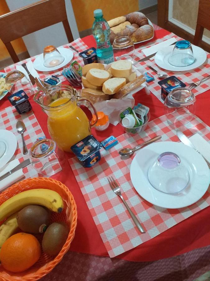 B&B Il Girasole Sant'Anna Arresi Luaran gambar