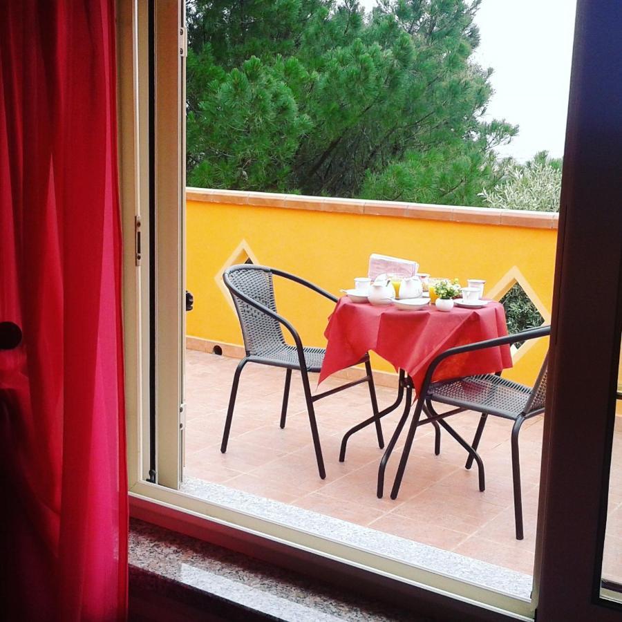B&B Il Girasole Sant'Anna Arresi Luaran gambar