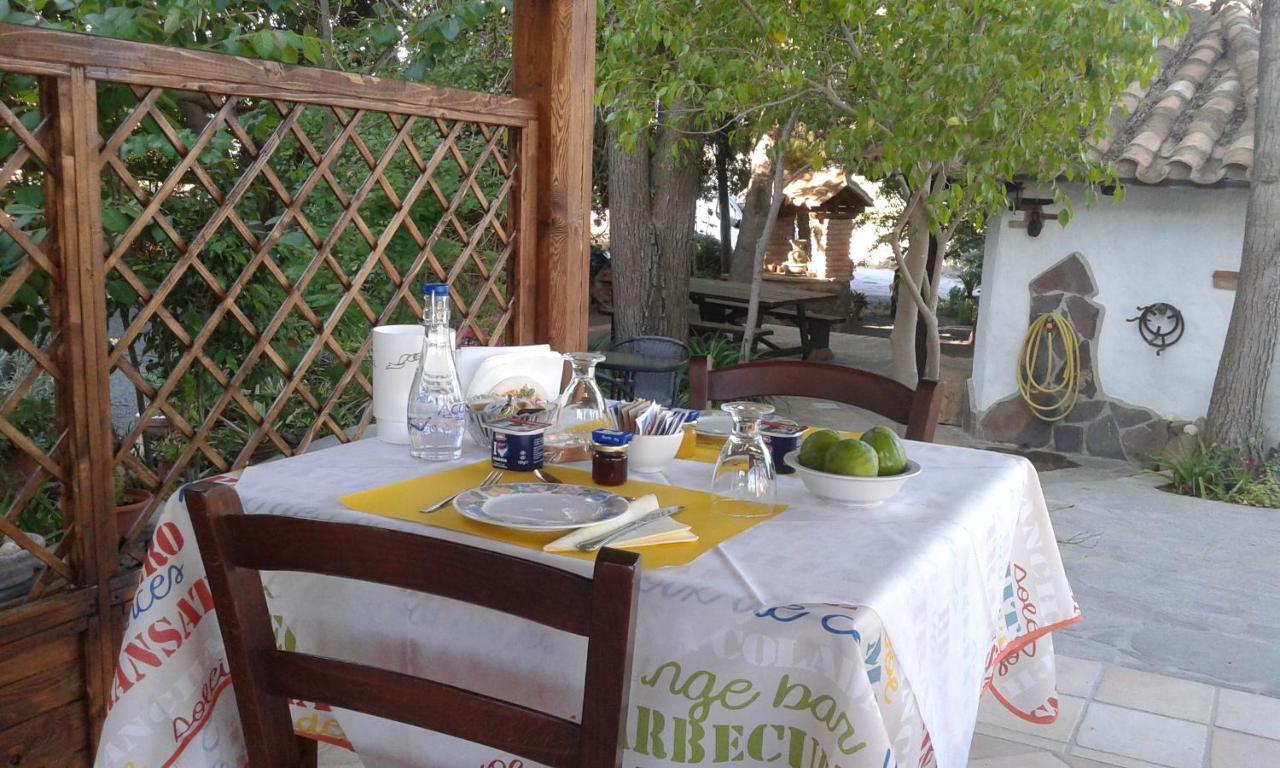 B&B Il Girasole Sant'Anna Arresi Luaran gambar
