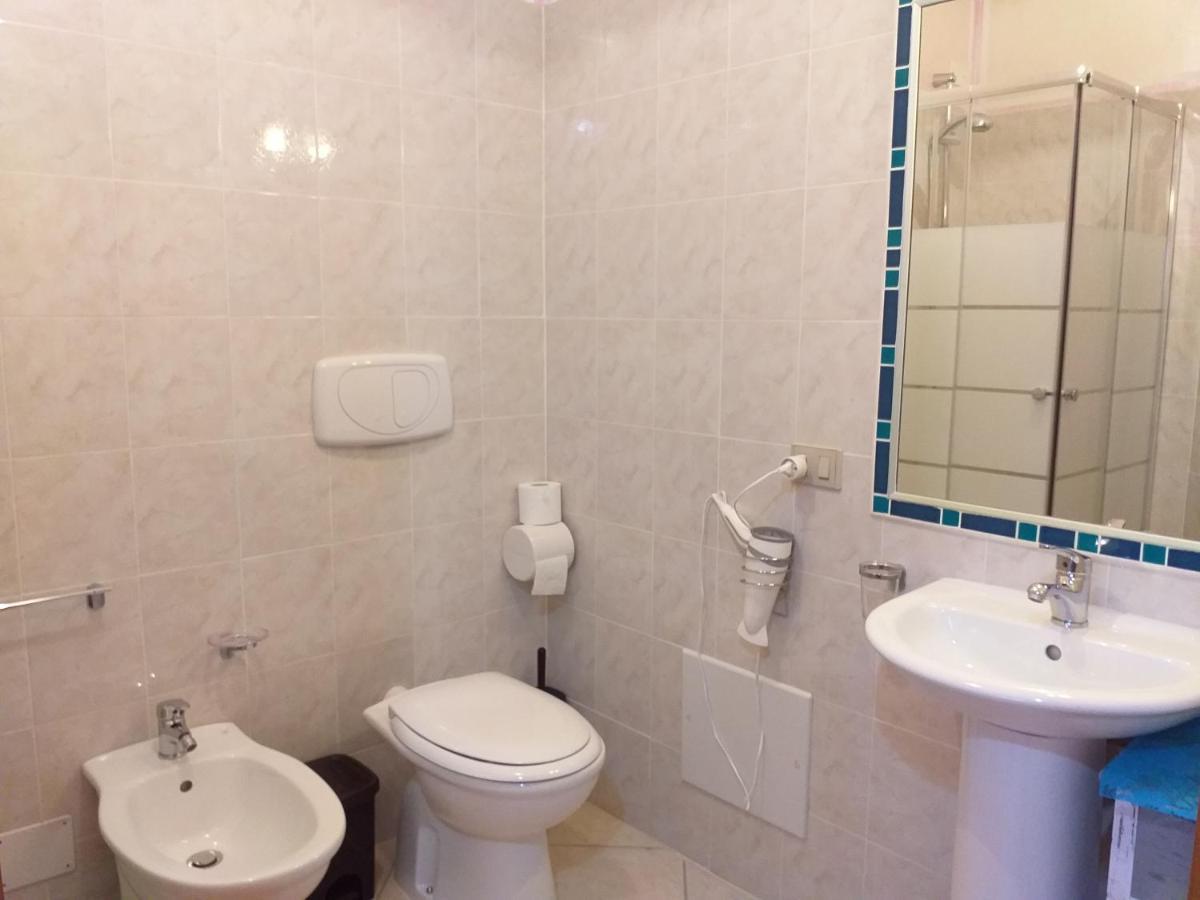 B&B Il Girasole Sant'Anna Arresi Luaran gambar